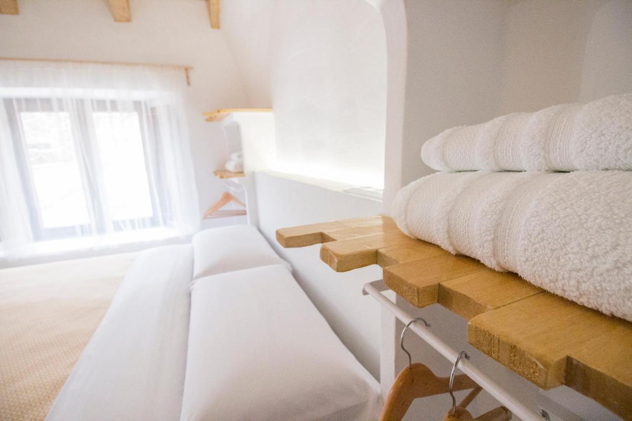El Pequeno Pajar Apartment Majaelrayo Ngoại thất bức ảnh